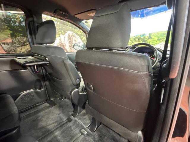 ヴォクシー ＺＳ　煌ＩＩ　両側電動スライドドア　後席モニター　純正１０型ナビ　バックカメラ　衝突被害軽減装置　禁煙車　ドラレコ　ＥＴＣ２．０　クルーズコントロール　スマートキー　ＬＥＤヘッドライト　純正１６インチアルミホイル（44枚目）
