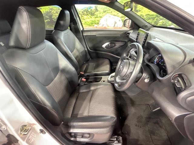 ヤリスクロス ハイブリッドＺ　純正ナビ付ディスプレイオーディオ　全周囲カメラ　トヨタセーフティセンス　禁煙車　レーダークルーズ　ブラインドスポットモニター　Ｂｌｕｅｔｏｏｔｈ再生　ＬＥＤヘッドライト　純正１８インチアルミホイール（8枚目）