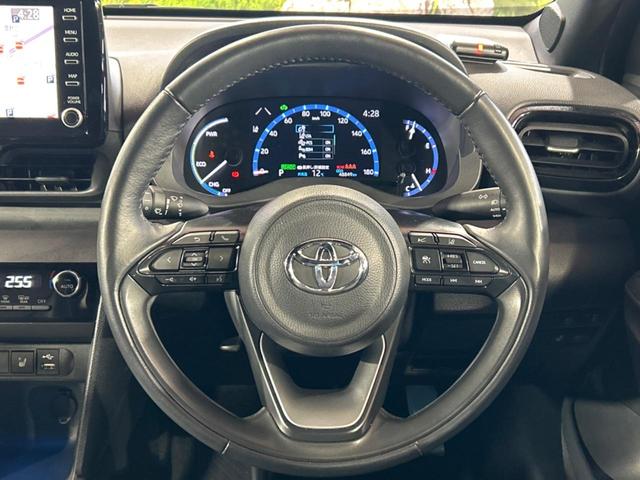 ヤリスクロス ハイブリッドＺ　純正ナビ付ディスプレイオーディオ　全周囲カメラ　トヨタセーフティセンス　禁煙車　レーダークルーズ　ブラインドスポットモニター　Ｂｌｕｅｔｏｏｔｈ再生　ＬＥＤヘッドライト　純正１８インチアルミホイール（11枚目）