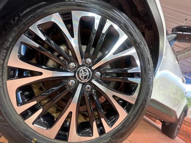 ヤリスクロス ハイブリッドＺ　純正ナビ付ディスプレイオーディオ　全周囲カメラ　トヨタセーフティセンス　禁煙車　レーダークルーズ　ブラインドスポットモニター　Ｂｌｕｅｔｏｏｔｈ再生　ＬＥＤヘッドライト　純正１８インチアルミホイール（13枚目）