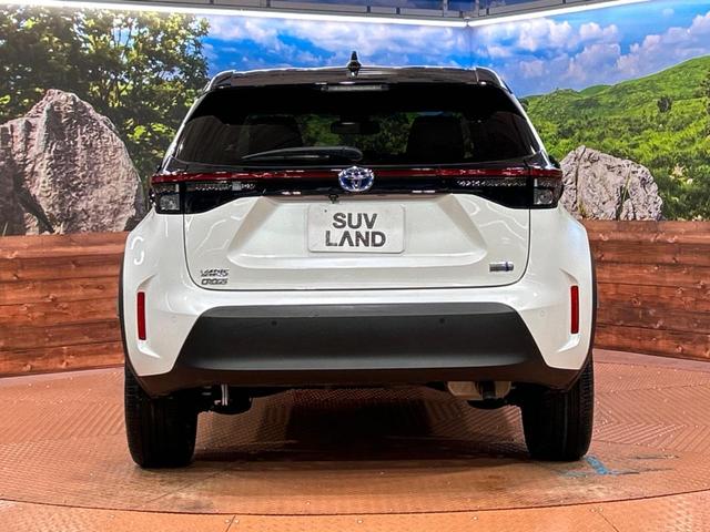 ヤリスクロス ハイブリッドＺ　純正ナビ付ディスプレイオーディオ　全周囲カメラ　トヨタセーフティセンス　禁煙車　レーダークルーズ　ブラインドスポットモニター　Ｂｌｕｅｔｏｏｔｈ再生　ＬＥＤヘッドライト　純正１８インチアルミホイール（15枚目）