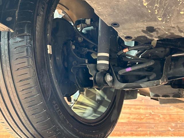 ヤリスクロス ハイブリッドＺ　純正ナビ付ディスプレイオーディオ　全周囲カメラ　トヨタセーフティセンス　禁煙車　レーダークルーズ　ブラインドスポットモニター　Ｂｌｕｅｔｏｏｔｈ再生　ＬＥＤヘッドライト　純正１８インチアルミホイール（20枚目）