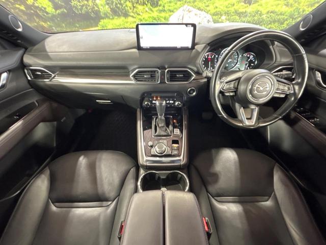 ＣＸ－８ ２５Ｓ　Ｌパッケージ　７人乗り　純正１０．２５型ナビ　サンルーフ　全周囲カメラ　ＢＯＳＥサウンド　衝突被害軽減システム　レーダークルーズ　禁煙車　レザーシート　前席シートエアコン　コーナーセンサー　　ＬＥＤヘッド　ＥＴＣ（2枚目）
