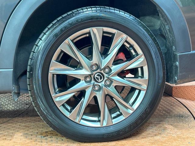 ＣＸ－８ ２５Ｓ　Ｌパッケージ　７人乗り　純正１０．２５型ナビ　サンルーフ　全周囲カメラ　ＢＯＳＥサウンド　衝突被害軽減システム　レーダークルーズ　禁煙車　レザーシート　前席シートエアコン　コーナーセンサー　　ＬＥＤヘッド　ＥＴＣ（28枚目）