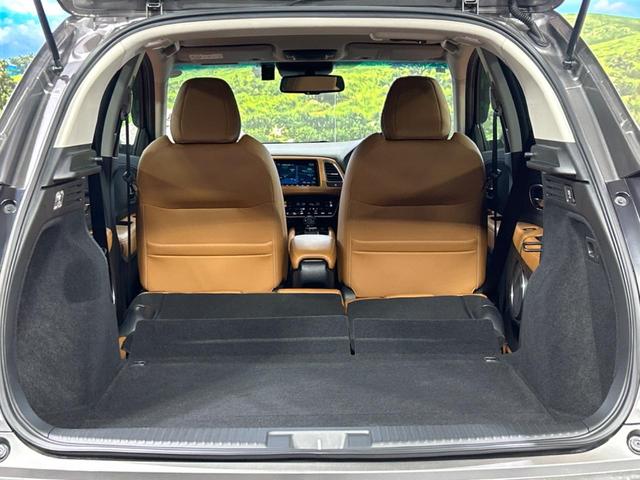 ヴェゼル ハイブリッドＺ・ホンダセンシング　バックカメラ　衝突被害軽減システム　レーダークルーズ　禁煙車　ドラレコ　コーナーセンサー　スマートキー　ＬＥＤヘッド　ビルトインＥＴＣ　純正１７インチアルミ　オートハイビーム　車線逸脱警報（10枚目）