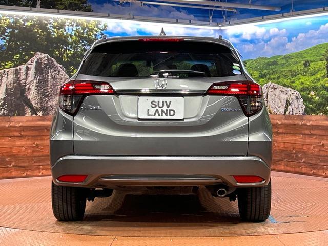 ヴェゼル ハイブリッドＺ・ホンダセンシング　バックカメラ　衝突被害軽減システム　レーダークルーズ　禁煙車　ドラレコ　コーナーセンサー　スマートキー　ＬＥＤヘッド　ビルトインＥＴＣ　純正１７インチアルミ　オートハイビーム　車線逸脱警報（15枚目）