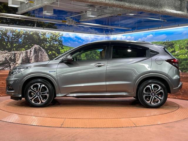 ヴェゼル ハイブリッドＺ・ホンダセンシング　バックカメラ　衝突被害軽減システム　レーダークルーズ　禁煙車　ドラレコ　コーナーセンサー　スマートキー　ＬＥＤヘッド　ビルトインＥＴＣ　純正１７インチアルミ　オートハイビーム　車線逸脱警報（23枚目）