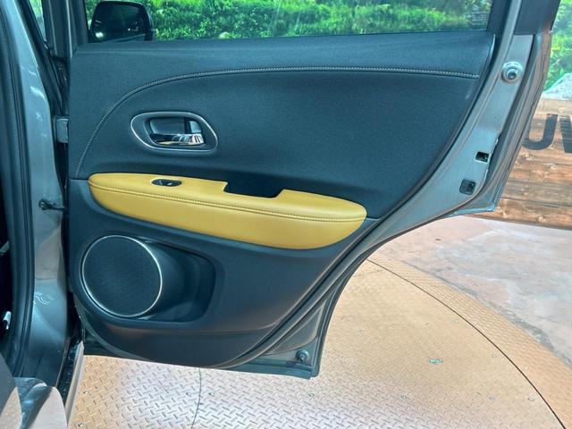 ヴェゼル ハイブリッドＺ・ホンダセンシング　バックカメラ　衝突被害軽減システム　レーダークルーズ　禁煙車　ドラレコ　コーナーセンサー　スマートキー　ＬＥＤヘッド　ビルトインＥＴＣ　純正１７インチアルミ　オートハイビーム　車線逸脱警報（49枚目）