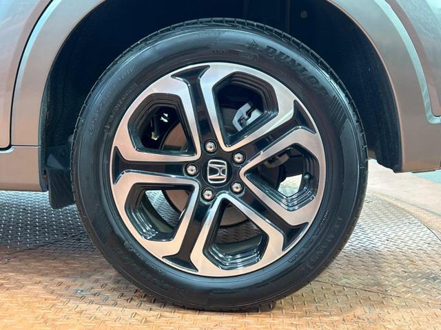 ヴェゼル ハイブリッドＺ・ホンダセンシング　バックカメラ　衝突被害軽減システム　レーダークルーズ　禁煙車　ドラレコ　コーナーセンサー　スマートキー　ＬＥＤヘッド　ビルトインＥＴＣ　純正１７インチアルミ　オートハイビーム　車線逸脱警報（55枚目）