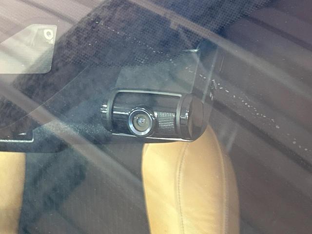 ヴェゼル ハイブリッドＺ・ホンダセンシング　バックカメラ　衝突被害軽減システム　レーダークルーズ　禁煙車　ドラレコ　コーナーセンサー　スマートキー　ＬＥＤヘッド　ビルトインＥＴＣ　純正１７インチアルミ　オートハイビーム　車線逸脱警報（56枚目）