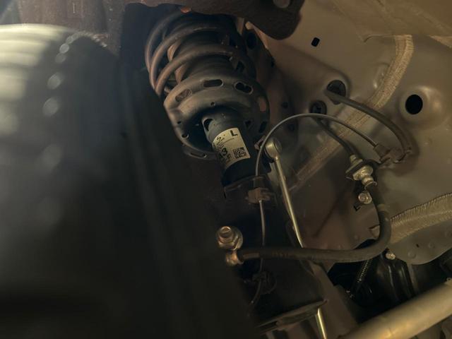 ヴェゼル ハイブリッドＺ・ホンダセンシング　バックカメラ　衝突被害軽減システム　レーダークルーズ　禁煙車　ドラレコ　コーナーセンサー　スマートキー　ＬＥＤヘッド　ビルトインＥＴＣ　純正１７インチアルミ　オートハイビーム　車線逸脱警報（60枚目）