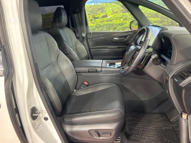 アルファードハイブリッド Ｚ　左右独立ムーンルーフ　フリップダウンモニター　純正１４インチディスプレイオーディオ　全周囲カメラ　トヨタチームメイト　デジタルインナーミラー　パワーバックドア　ブラインドスポットモニター（7枚目）