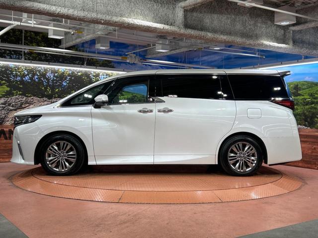 アルファードハイブリッド Ｚ　左右独立ムーンルーフ　フリップダウンモニター　純正１４インチディスプレイオーディオ　全周囲カメラ　トヨタチームメイト　デジタルインナーミラー　パワーバックドア　ブラインドスポットモニター（66枚目）