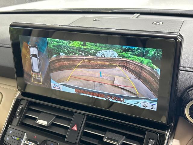 ランドクルーザー ＺＸ　モデリスタエアロ　サンルーフ　後席モニター　ＪＢＬサウンドシステム　１２．３インチナビ　ブラインドスポットモニター　全周囲カメラ　フルセグ　ＬＥＤヘッドライト　白革シート　純正２０インチアルミホイール（7枚目）