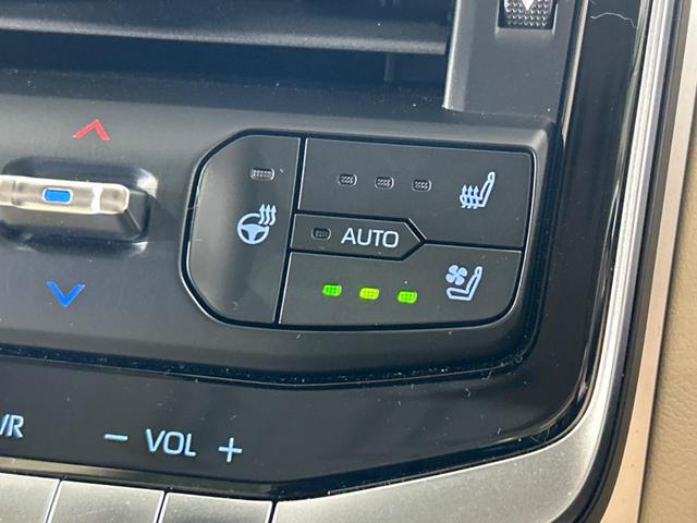 ランドクルーザー ＺＸ　モデリスタエアロ　サンルーフ　後席モニター　ＪＢＬサウンドシステム　１２．３インチナビ　ブラインドスポットモニター　全周囲カメラ　フルセグ　ＬＥＤヘッドライト　白革シート　純正２０インチアルミホイール（37枚目）