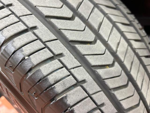 ランドクルーザー ＺＸ　モデリスタエアロ　サンルーフ　後席モニター　ＪＢＬサウンドシステム　１２．３インチナビ　ブラインドスポットモニター　全周囲カメラ　フルセグ　ＬＥＤヘッドライト　白革シート　純正２０インチアルミホイール（59枚目）