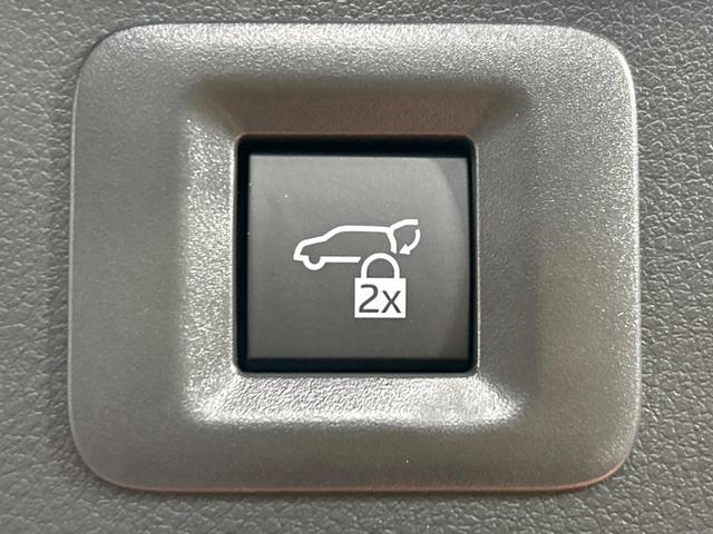 ヴェルファイアハイブリッド Ｚ　プレミア　ガラスルーフ　両側電動ドア　後席モニター　全周囲カメラ　１００Ｖ電源　衝突被害軽減システム　レーダークルーズ　禁煙車　電動リアゲート　レザーシート　前席シートエアコン　リアシートエアコン　ドラレコ（51枚目）