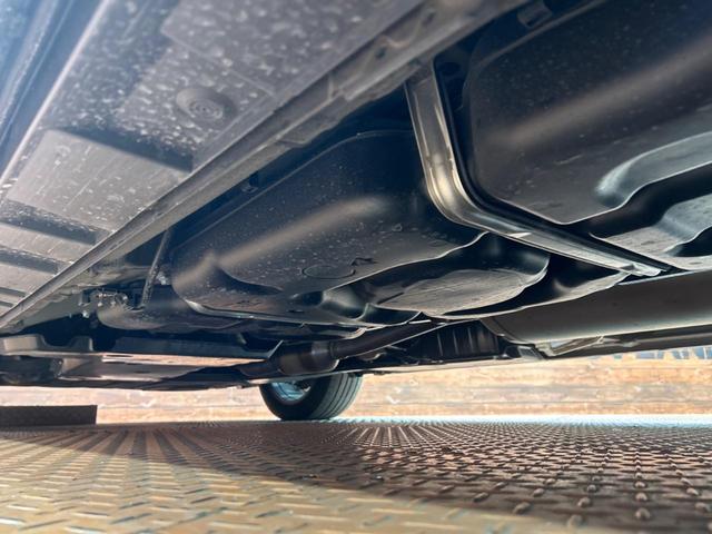 ヴェルファイアハイブリッド Ｚ　プレミア　ガラスルーフ　両側電動ドア　後席モニター　全周囲カメラ　１００Ｖ電源　衝突被害軽減システム　レーダークルーズ　禁煙車　電動リアゲート　レザーシート　前席シートエアコン　リアシートエアコン　ドラレコ（63枚目）