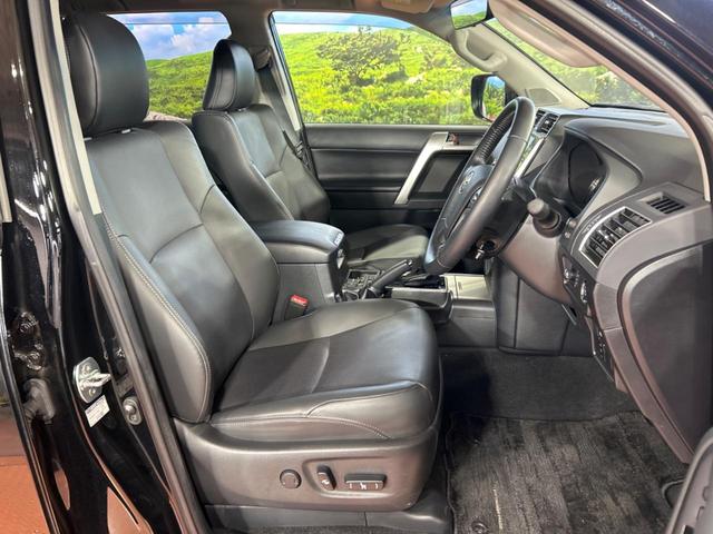 ランドクルーザープラド ＴＸ　Ｌパッケージ　マットブラックエディション　４ＷＤ　サンルーフ　全周囲カメラ　衝突被害軽減システム　レーダークルーズ　禁煙車　レザーシート　前席シートエアコン　ドラレコ　コーナーセンサー　スマートキー　ＬＥＤヘッド　ルーフレール　ＥＴＣ２．０（8枚目）