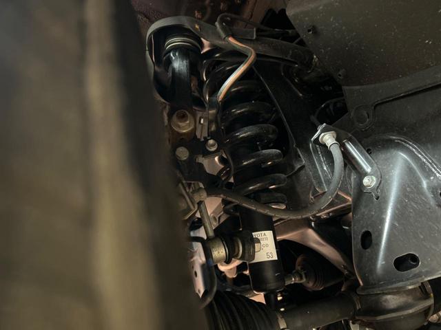 ランドクルーザープラド ＴＸ　Ｌパッケージ　マットブラックエディション　４ＷＤ　サンルーフ　全周囲カメラ　衝突被害軽減システム　レーダークルーズ　禁煙車　レザーシート　前席シートエアコン　ドラレコ　コーナーセンサー　スマートキー　ＬＥＤヘッド　ルーフレール　ＥＴＣ２．０（20枚目）