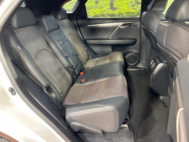 ＲＸ ＲＸ４５０ｈ　Ｆスポーツ　サンルーフ　純正１２．３インチナビ　全周囲カメラ　１００Ｖ電源　衝突被害軽減システム　レーダークルーズ　禁煙車　電動リアゲート　黒レザーシート　前席シートエアコン　ドラレコ　コーナーセンサー（9枚目）