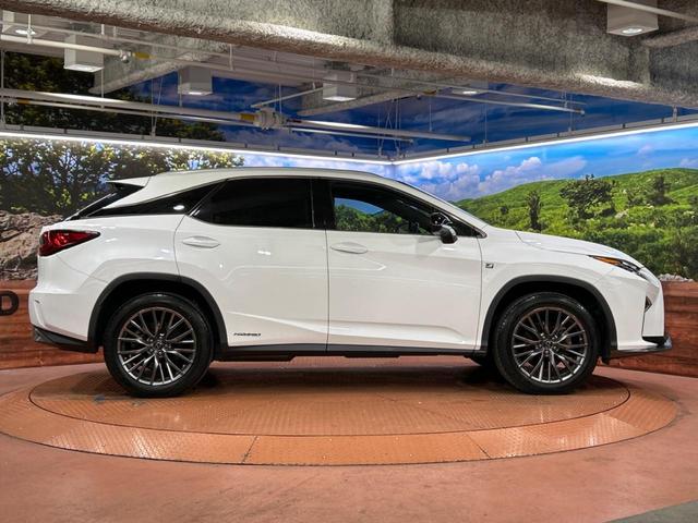 ＲＸ ＲＸ４５０ｈ　Ｆスポーツ　サンルーフ　純正１２．３インチナビ　全周囲カメラ　１００Ｖ電源　衝突被害軽減システム　レーダークルーズ　禁煙車　電動リアゲート　黒レザーシート　前席シートエアコン　ドラレコ　コーナーセンサー（26枚目）