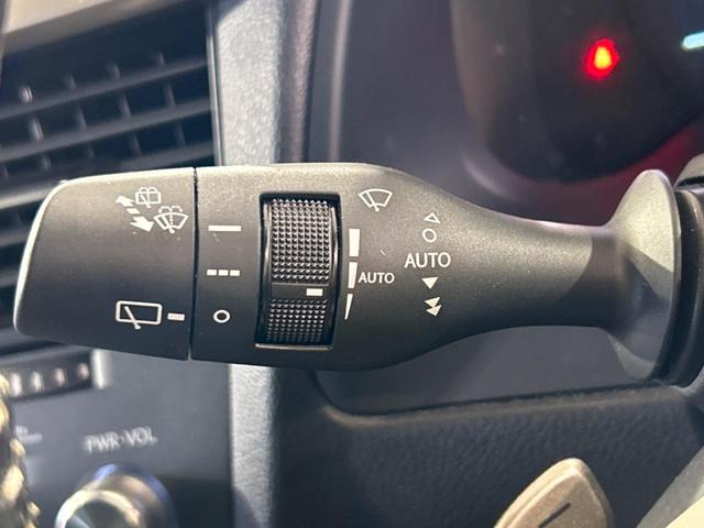 ＲＸ ＲＸ４５０ｈ　Ｆスポーツ　サンルーフ　純正１２．３インチナビ　全周囲カメラ　１００Ｖ電源　衝突被害軽減システム　レーダークルーズ　禁煙車　電動リアゲート　黒レザーシート　前席シートエアコン　ドラレコ　コーナーセンサー（28枚目）