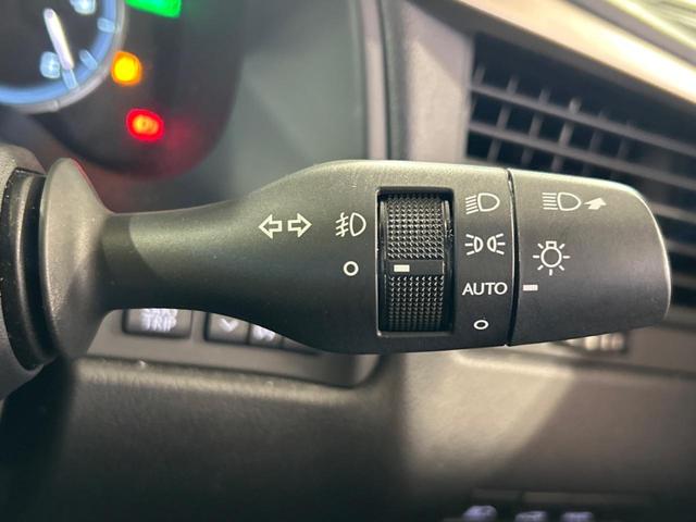 ＲＸ ＲＸ４５０ｈ　Ｆスポーツ　サンルーフ　純正１２．３インチナビ　全周囲カメラ　１００Ｖ電源　衝突被害軽減システム　レーダークルーズ　禁煙車　電動リアゲート　黒レザーシート　前席シートエアコン　ドラレコ　コーナーセンサー（29枚目）