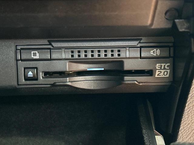 ＲＸ ＲＸ４５０ｈ　Ｆスポーツ　サンルーフ　純正１２．３インチナビ　全周囲カメラ　１００Ｖ電源　衝突被害軽減システム　レーダークルーズ　禁煙車　電動リアゲート　黒レザーシート　前席シートエアコン　ドラレコ　コーナーセンサー（35枚目）