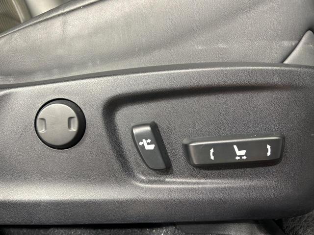 ＲＸ ＲＸ４５０ｈ　Ｆスポーツ　サンルーフ　純正１２．３インチナビ　全周囲カメラ　１００Ｖ電源　衝突被害軽減システム　レーダークルーズ　禁煙車　電動リアゲート　黒レザーシート　前席シートエアコン　ドラレコ　コーナーセンサー（48枚目）