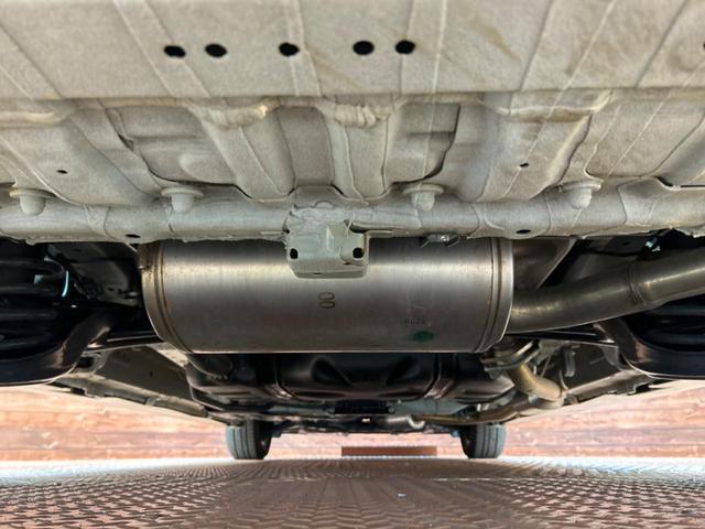 ステップワゴンスパーダ ｅ：ＨＥＶスパーダ　Ｇ・ＥＸ　ホンダセンシング　純正ナビ　バックカメラ　ホンダセンシング　禁煙車　アダプティブクルーズコントロール　ＥＴＣ　ドライブレコーダー　両側電動スライドドア　ＬＥＤヘッドライト　純正１６インチアルミホイール（19枚目）