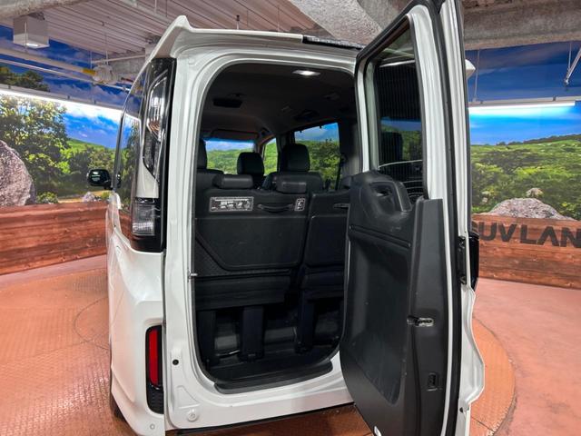 ステップワゴンスパーダ ｅ：ＨＥＶスパーダ　Ｇ・ＥＸ　ホンダセンシング　純正ナビ　バックカメラ　ホンダセンシング　禁煙車　アダプティブクルーズコントロール　ＥＴＣ　ドライブレコーダー　両側電動スライドドア　ＬＥＤヘッドライト　純正１６インチアルミホイール（56枚目）