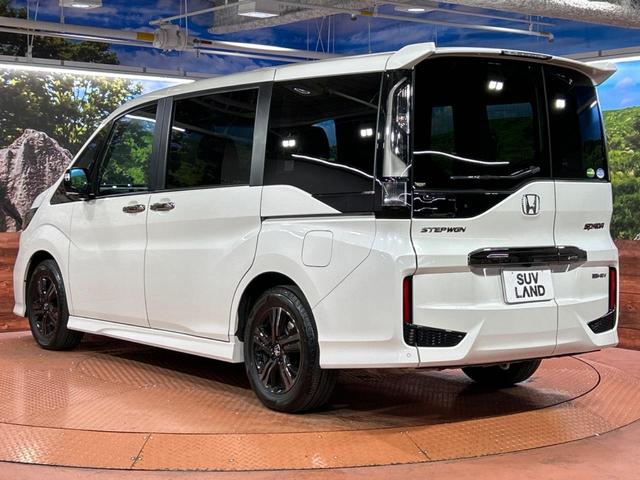 ステップワゴンスパーダ ｅ：ＨＥＶスパーダ　Ｇ・ＥＸ　ホンダセンシング　純正ナビ　バックカメラ　ホンダセンシング　禁煙車　アダプティブクルーズコントロール　ＥＴＣ　ドライブレコーダー　両側電動スライドドア　ＬＥＤヘッドライト　純正１６インチアルミホイール（65枚目）