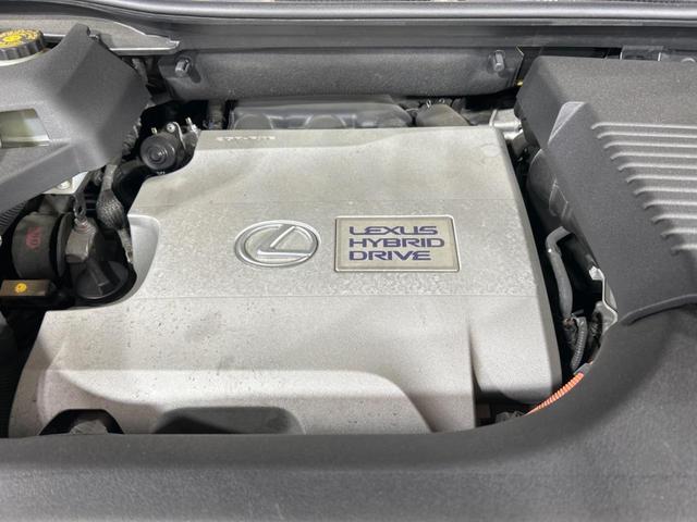 ＲＸ ＲＸ４５０ｈ　バージョンＬ　サンルーフ　純正ＳＤナビ　バックカメラ　１００Ｖ電源　禁煙車　電動リアゲート　レザーシート　前席シートエアコン　コーナーセンサー　スマートキー　ＬＥＤヘッド　ビルトインＥＴＣ　クルコン（18枚目）