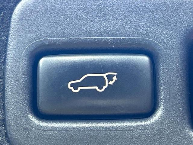 ＲＸ ＲＸ４５０ｈ　バージョンＬ　サンルーフ　純正ＳＤナビ　バックカメラ　１００Ｖ電源　禁煙車　電動リアゲート　レザーシート　前席シートエアコン　コーナーセンサー　スマートキー　ＬＥＤヘッド　ビルトインＥＴＣ　クルコン（25枚目）