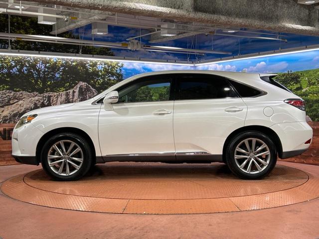 ＲＸ ＲＸ４５０ｈ　バージョンＬ　サンルーフ　純正ＳＤナビ　バックカメラ　１００Ｖ電源　禁煙車　電動リアゲート　レザーシート　前席シートエアコン　コーナーセンサー　スマートキー　ＬＥＤヘッド　ビルトインＥＴＣ　クルコン（35枚目）