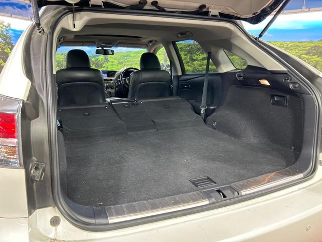 ＲＸ ＲＸ４５０ｈ　バージョンＬ　サンルーフ　純正ＳＤナビ　バックカメラ　１００Ｖ電源　禁煙車　電動リアゲート　レザーシート　前席シートエアコン　コーナーセンサー　スマートキー　ＬＥＤヘッド　ビルトインＥＴＣ　クルコン（44枚目）