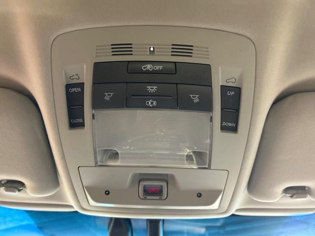 ＲＸ ＲＸ４５０ｈ　バージョンＬ　サンルーフ　純正ＳＤナビ　バックカメラ　１００Ｖ電源　禁煙車　電動リアゲート　レザーシート　前席シートエアコン　コーナーセンサー　スマートキー　ＬＥＤヘッド　ビルトインＥＴＣ　クルコン（61枚目）