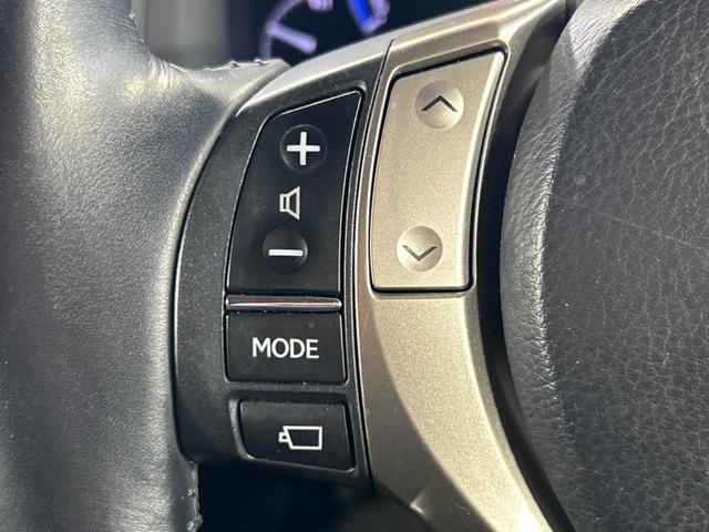 ＲＸ ＲＸ４５０ｈ　バージョンＬ　サンルーフ　純正ＳＤナビ　バックカメラ　１００Ｖ電源　禁煙車　電動リアゲート　レザーシート　前席シートエアコン　コーナーセンサー　スマートキー　ＬＥＤヘッド　ビルトインＥＴＣ　クルコン（64枚目）