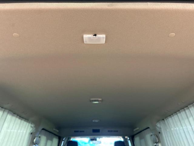 キャラバン ロンググランドプレミアムＧＸ　４ＷＤ　ディーゼル仕様　純正ナビ　全周囲カメラ　デジタルインナーミラー　ドラレコ　ｂｌｕｅｔｏｏｔｈ接続　ＬＥＤヘッド　スマートキー　ＥＴＣ　ハーフレザーシート　フルセグＴＶ　オートエアコン（37枚目）