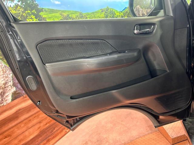 キャラバン ロンググランドプレミアムＧＸ　４ＷＤ　ディーゼル仕様　純正ナビ　全周囲カメラ　デジタルインナーミラー　ドラレコ　ｂｌｕｅｔｏｏｔｈ接続　ＬＥＤヘッド　スマートキー　ＥＴＣ　ハーフレザーシート　フルセグＴＶ　オートエアコン（40枚目）