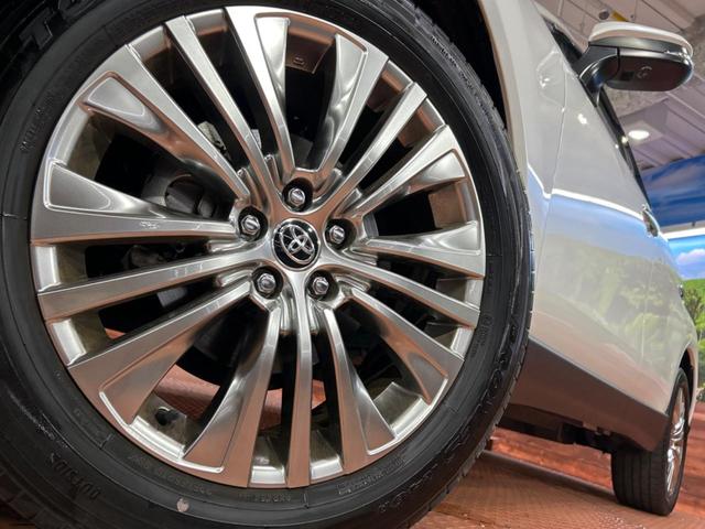 ハリアー Ｚ　禁煙車　純正１２型ナビ　全周囲カメラ　ＪＢＬサウンド　衝突被害軽減システム　レーダークルーズ　電動リアゲート　ハーフレザーシート　パワーシート　ドラレコ　コーナーセンサー　スマートキー　ＬＥＤヘッド（13枚目）