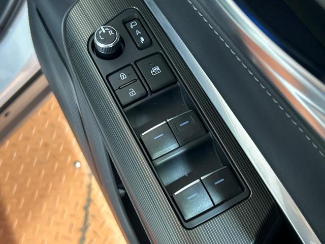 ハリアー Ｚ　禁煙車　純正１２型ナビ　全周囲カメラ　ＪＢＬサウンド　衝突被害軽減システム　レーダークルーズ　電動リアゲート　ハーフレザーシート　パワーシート　ドラレコ　コーナーセンサー　スマートキー　ＬＥＤヘッド（27枚目）