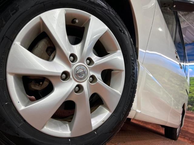 セレナ ハイウェイスター Vセレクション 禁煙車 両側電動スライドドア SDナビ 後席モニター バックカメラ スマートキー HIDヘッド ETC クルコン 純正16インチアルミ オートライト オートエアコン CD DVD再生 フルセグ(14枚目)