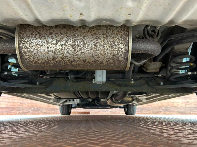 セレナ ハイウェイスター Vセレクション 禁煙車 両側電動スライドドア SDナビ 後席モニター バックカメラ スマートキー HIDヘッド ETC クルコン 純正16インチアルミ オートライト オートエアコン CD DVD再生 フルセグ(20枚目)