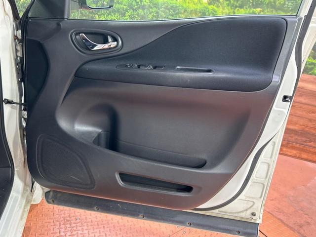 セレナ ハイウェイスター Vセレクション 禁煙車 両側電動スライドドア SDナビ 後席モニター バックカメラ スマートキー HIDヘッド ETC クルコン 純正16インチアルミ オートライト オートエアコン CD DVD再生 フルセグ(45枚目)