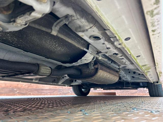 セレナ ハイウェイスター Vセレクション 禁煙車 両側電動スライドドア SDナビ 後席モニター バックカメラ スマートキー HIDヘッド ETC クルコン 純正16インチアルミ オートライト オートエアコン CD DVD再生 フルセグ(52枚目)