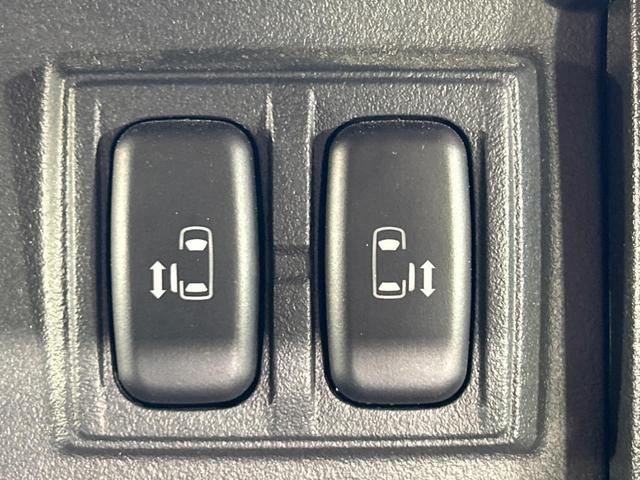 デリカD:5 D パワーパッケージ 両側電動スライドドア 純正SDナビ バックカメラ 100V電源 禁煙車 ドラレコ スマートキー HIDヘッドライト ビルトインETC クルーズコントロール 純正18インチアルミ オートライト(5枚目)