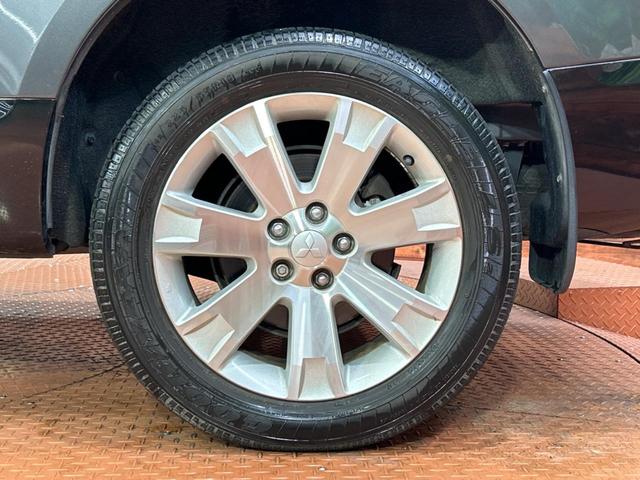 デリカD:5 D パワーパッケージ 両側電動スライドドア 純正SDナビ バックカメラ 100V電源 禁煙車 ドラレコ スマートキー HIDヘッドライト ビルトインETC クルーズコントロール 純正18インチアルミ オートライト(22枚目)