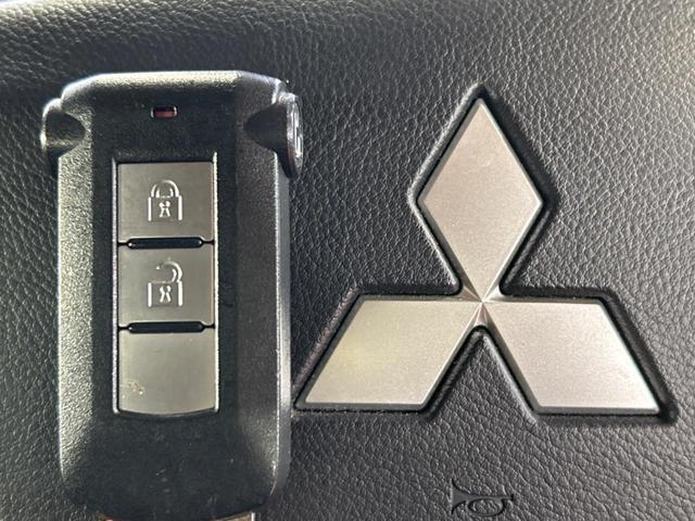 デリカD:5 D パワーパッケージ 両側電動スライドドア 純正SDナビ バックカメラ 100V電源 禁煙車 ドラレコ スマートキー HIDヘッドライト ビルトインETC クルーズコントロール 純正18インチアルミ オートライト(42枚目)